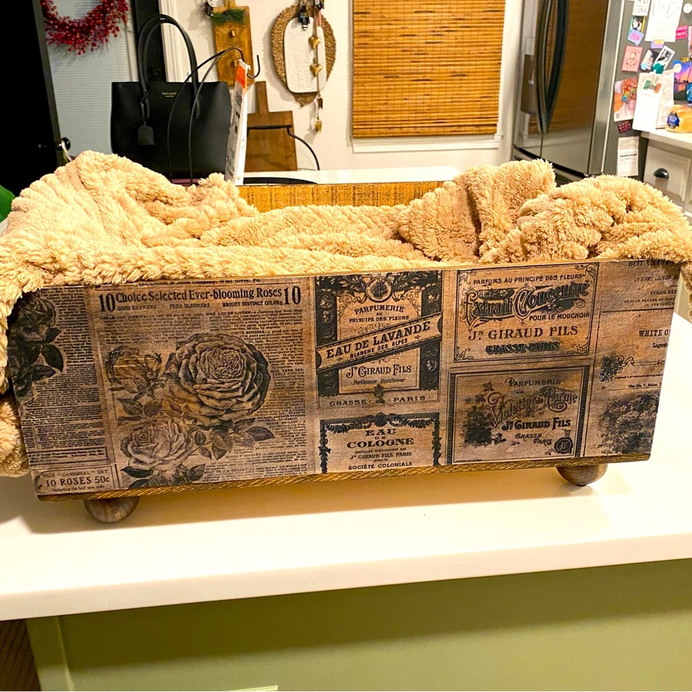 Vintage Crate Pet Bed with Floral Newspaper Design